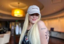 La latina Elena Rose plasma en su nuevo tema "Bayamón" su lado más "inocente" La cantante Elena Manguamarchi
