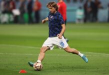 Modric, en el once inicial de Croacia en busca del tercer puesto Luka Modric, centrocampista del Real Madrid que disputará su último encuentro en un Mundial, se mantiene en el once inicial de Croacia para el partido ante Marruecos por el tercer puesto de Qatar 2022.