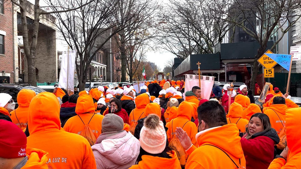 Pilgrims_begining_March.