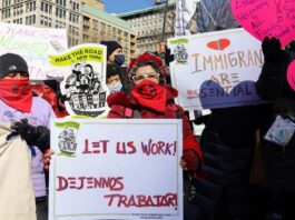 Prioridades que las autoridades deben enfocarse en este nuevo año Los latinos al igual que las diversas comunidades que residen en la ciudad de Nueva York, tienen enormes desafíos por delante, luego de que la crisis provocada por la pandemia del COVID-19 golpeara con mayor énfasis a esta comunidad que ya mostraba síntomas de graves problemas de bajo crecimiento económico y desigualdad social.