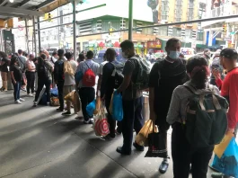 Ubicar a miles de inmigrantes