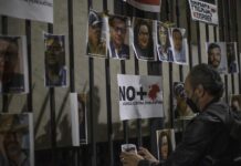 manifestación de periodistas en demanda de justicia por los asesinatos de colegas