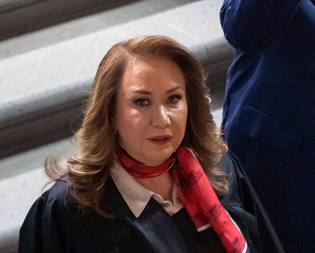 Ministra del Supremo mexicano es citada en investigación por posible plagio
