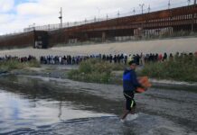 paso de inmigrantes en fronetra