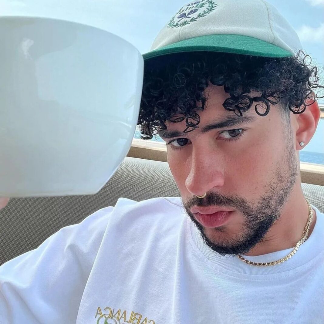 Bad Bunny hizo su Instagram privado y cambió su biografía en Twitter.