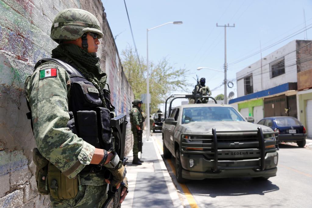 Ejército de México El coronel del Ejército mexicano Héctor Miguel Vargas murió este sábado de la heridas sufridas en una emboscada tendida por un grupo de sicarios del narcotráfico en una zona rural del municipio de Coalcomán, en el occidental estado mexicano de Michoacán.