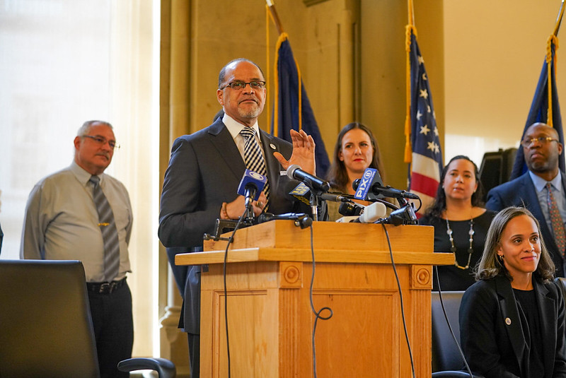 El Canciller David C. Banks