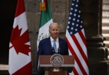 Biden dice "cooperar plenamente" en investigación de documentos clasificados