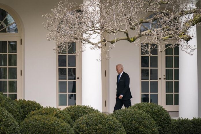 Joe Biden (4) Joe Biden