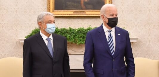 El presidente de Estados Unidos, Joe Biden, emprende mañana, domingo, su primer viaje a México donde se reunirá con sus homólogos mexicano, Andrés Manuel López Obrador, y canadiense, Justin Trudeau, en una cumbre en la que la crisis migratoria y el narcotráfico tendrán especial protagonismo.