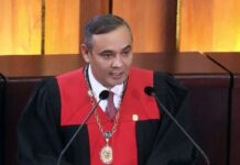 EE.UU. acusa de lavado de dinero a expresidente del Supremo venezolano Maikel Moreno..