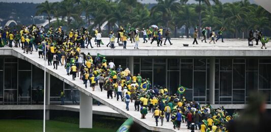 Manifestantes en Brasil