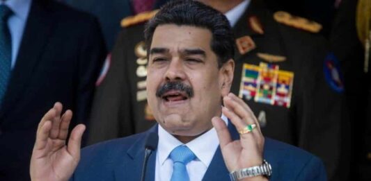 El Gobierno de Venezuela rechazó este lunes las declaraciones hechas por un portavoz del Departamento de Estado de Estados Unidos sobre mantener "intacta" la política de sanciones contra el país suramericano hasta que se den pasos concretos para el "regreso de la democracia".