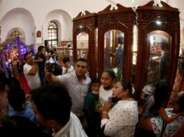 Tizimín, el pueblo del sur de México con un santuario para los Reyes Magos Personas visitan el santuario de los tres Reyes Magos (3)