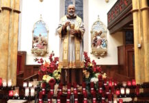 Las reliquias del Padre Pío en Manhattan RELIQUIAS DEL PADRE PIO.