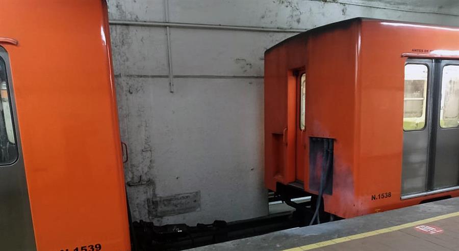 separación de un vagón de la Línea 7 del Sistema del Trasporte Colectivo Metro de Ciudad de México vagón del metro de México