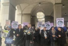 El senador Brad Hoylman, la asambleísta Catalina Cruz y la coalición Campaign for Access, Representation & Equity (CARE) for Immigrant Families han realizado una manifestación en Albany en el capitolio del estado de Nueva York para pedir el apoyo de la gobernadora y de los líderes legislativos a la Ley de Acceso a la Representación (ARA, por sus siglas en inglés). (Foto Twitter: NY Immigration Coalition)