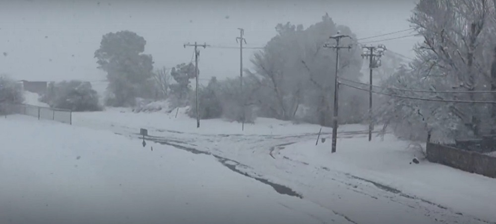 California tormenta-captura pantalla California espera aún más lluvia y nieve en los próximos días, aunque mucho menos de lo que experimentó el fin de semana con la última tormenta, que supuso un récord de lluvia y nieve, según informó este lunes el Servicio Meteorológico Nacional.