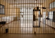 Un hombre fue sentenciado a cadena perpetua por el atropello mortal en 2019 de dos niñas hispanas de 9 y 7 años y su abuelo, de 71 años, en una calle de la ciudad de Ocala, en el norte de Florida (EE.UU.).