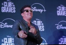 El prolífico cantante Carlos Vives se atrevió a profundizar en su faceta de actor en "El Club de Los Graves", una serie de Disney+ que se estrenó el miércoles y rodada en Colombia, donde nació y donde hizo su carrera, prefiriendo quedarse en su tierra a tener ambiciones de ir a Estados Unidos.