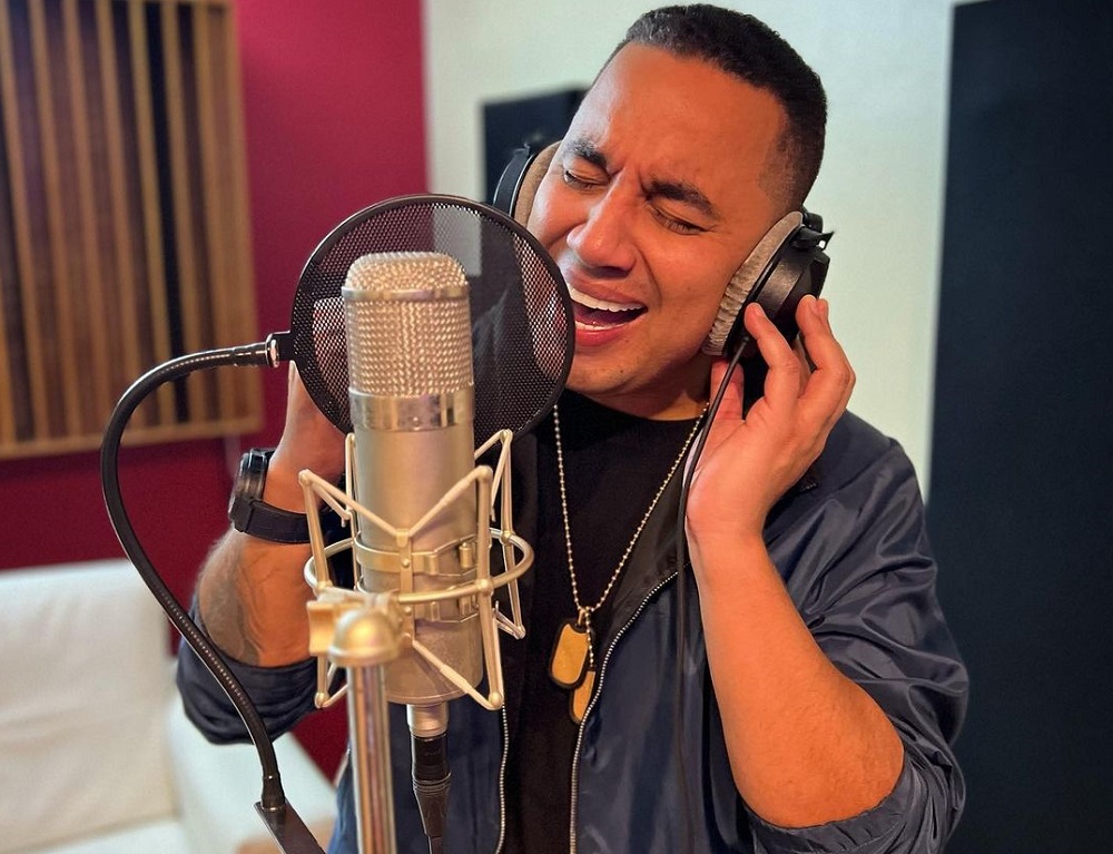 Felipe Pelaez 6 Pelaez sigue trabajando en su proyecto independiente,, un álbum que le ha tomado años llevar a cabo.