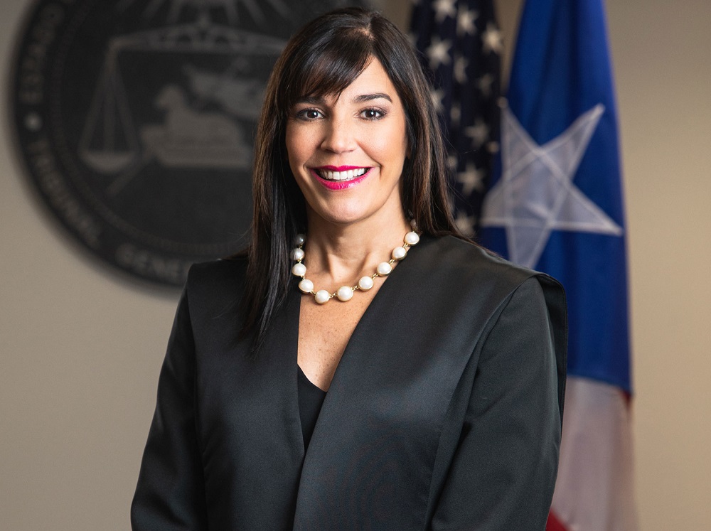 Gina Méndez-Miró Foto wikipedia La magistrada puertorriqueña Gina Méndez-Miró se convirtió este martes en la jueza número 100 en ser confirmada desde el inicio de la Administración del demócrata Joe Biden en enero de 2021 y en la primera abiertamente gay en ocupar ese puesto en Puerto Rico.