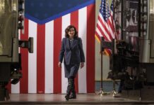 Gobernadora de Nueva York asigna mil millones para paliar crisis migratoria Kathy Hochul