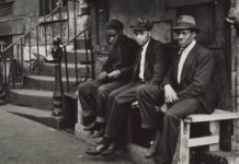 Lincoln Center lanza plataforma para rescatar la cultura de un barrio negro El Centro Lincoln para las Artes Escénicas de Nueva York lanzó este lunes una plataforma para explorar la historia y el legado de San Juan Hill, un barrio negro de clase trabajadora que se convirtió en un destacado centro cultural en las décadas de 1950 y 1960.