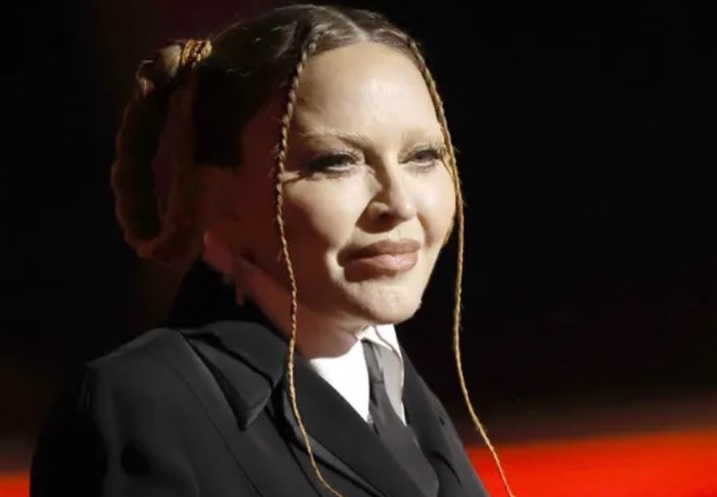 Madonna 5 Madonna respondió a las críticas por su apariencia en los Grammys.