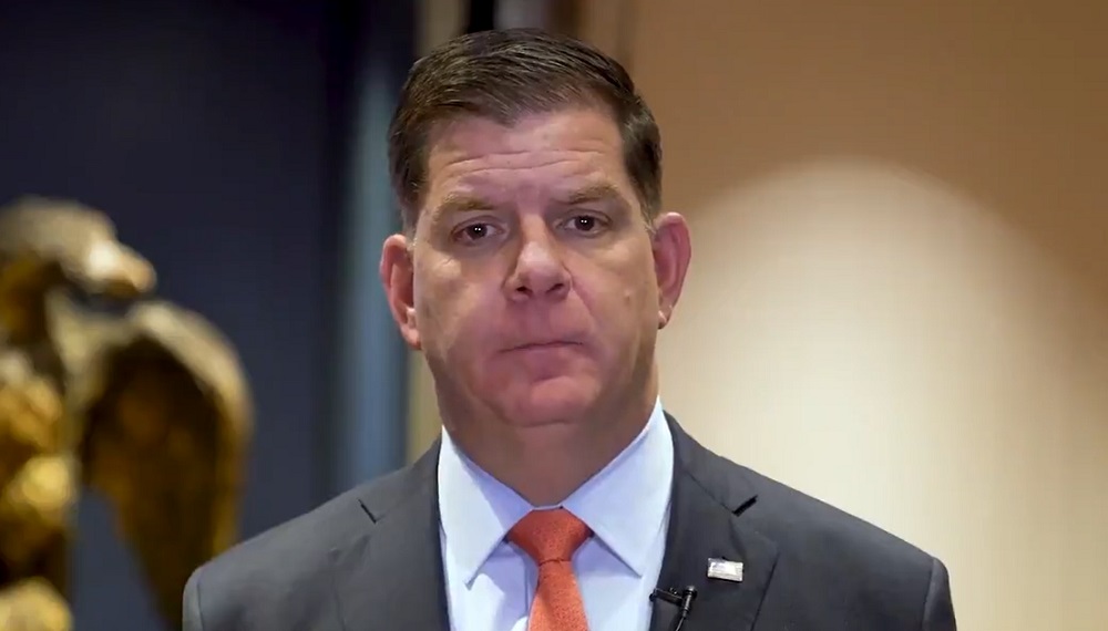 Marty Walsh El presidente de Estados Unidos, Joe Biden, confirmó este viernes la salida de su Gobierno del secretario de Trabajo, Marty Walsh, a quien agradeció su labor en favor de las organizaciones sindicales y de la mejora de las condiciones laborales de los trabajadores del país.