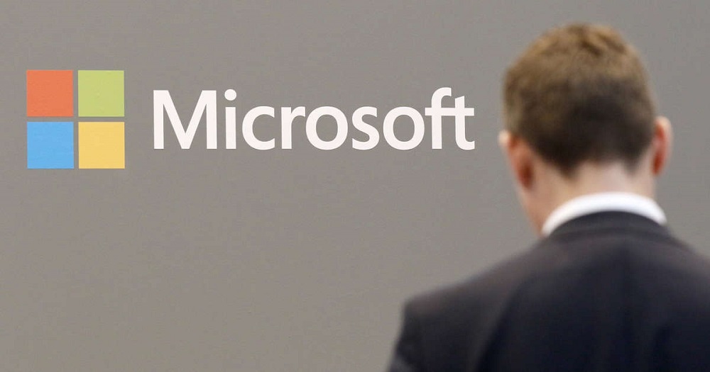Microsoft El nuevo buscador con inteligencia artificial (IA) de Microsoft -impulsado por la tecnología detrás del ChatGPT de OpenAI- está dando errores en sus respuestas y hasta teniendo conversaciones perturbadoras dignas de una película de ciencia ficción en sus chats con los usuarios.