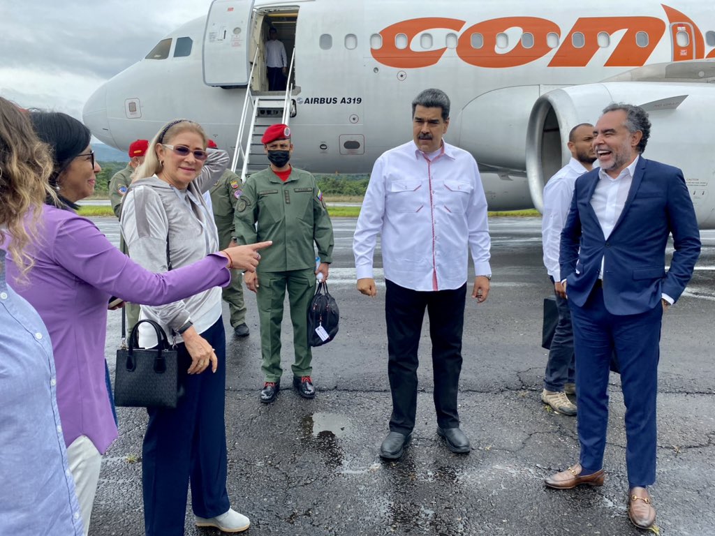 Nicolás Maduro-foto twitter Los presidentes de Colombia, Gustavo Petro, y Venezuela, Nicolás Maduro, se encontrarán en el lado venezolano de la frontera de ambos países por primera vez para firmar un acuerdo comercial, confirmaron fuentes oficiales este jueves.