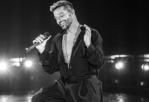 Viajando por todo el mundo, Martin se ha presentado en los escenarios y los eventos más grandes de música.