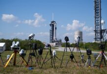 SpaceX aplaza para el miércoles la misión Polaris debido a una fuga de helio cohete Falcon 9 de SpaceX
