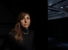 La diseñadora mexicana Lorena Saravia defiende una moda con artesanía local