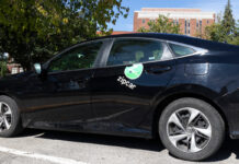 CarShare, una iniciativa valiosa para reducir el número de vehículos en las calles El programa CarShare de la ciudad de Nueva York es una iniciativa valiosa para reducir el número de vehículos en las calles y fomentar el uso compartido de vehículos en la ciudad.