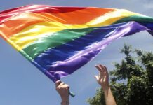 EE.UU. lleva al Consejo de Seguridad de la ONU los abusos contra los LGBTI Estados Unidos llevó este lunes los problemas específicos de las personas LGBTI en situaciones de conflicto al Consejo de Seguridad de la ONU, donde se encontró con la oposición de algunos países, entre ellos China y Rusia, que rechazan que el órgano aborde esta cuestión.