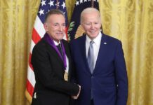 Biden premia a Springsteen y José Feliciano por su contribución a las artes Bruce Springsteen con Joe Biden (1)