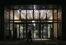 Los fondos del banco Crédit Suisse en Europa registraron un flujo neto de capital negativo por un valor de 416 millones de dólares entre los días 14 y 15 de marzo, según datos ofrecidos por la firma Morningstar Direct.
