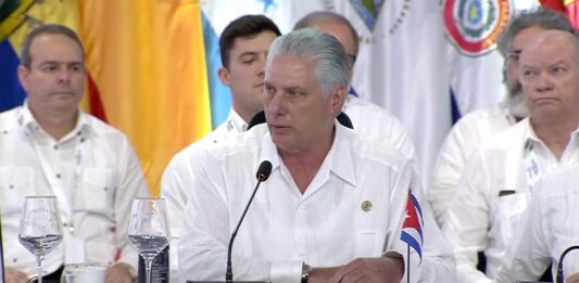 El presidente de Cuba, Miguel Díaz-Canel, denunció este sábado ante los países iberoamericanos la "escalada" del embargo económico impuesto por Estados Unidos y el "enorme daño" que provoca. Foto twitter