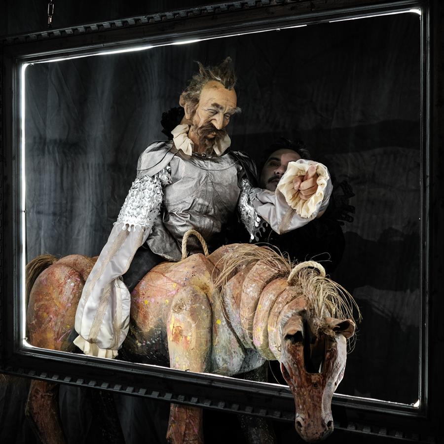  Fotograf&iacute;a cedida por el Teatro de la Sociedad Educativa de las Artes (Teatro SEA) donde se aprecia una escena de la obra teatral "Las Locaventuras de Don Quijote" que se presentar&aacute; en este recinto, el &uacute;nico teatro especializado en p&uacute;blico infantil en Nueva York.