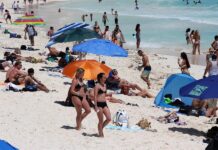Las playas de Cancún esperan a 30.000 "springbreakers" en temporada 2023 Además, la industria turística confía en que este periodo del año se alcancen cifras de visitantes, gasto y ocupación hotelera previos a la pandemia pese a los retos de seguridad de la región y el país.