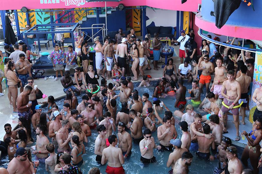 El principal destino turístico mexicano, el balneario de Cancún, en el Caribe mexicano, inicia la temporada de spring break