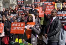 Biblioteca de Nueva York se rebela contra recorte millonario de la Alcaldía El sistema público de bibliotecas de la ciudad de Nueva York ha levantado la voz.