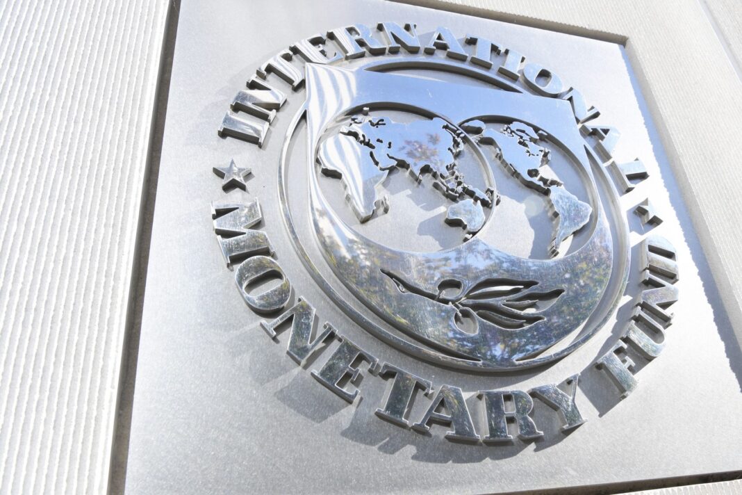 FMI-01 El Fondo Monetario Internacional (FMI) informó este sábado de que su directorio ejecutivo aprobó cambios en su política de garantías de financiación que se aplican en situaciones de incertidumbre excepcionalmente elevada.