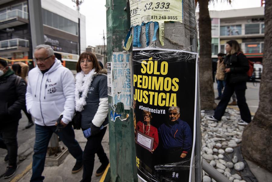 Familiares y miembros del colectivo &ldquo;Todos Somos Jorge y Javier participan en un acto (1)