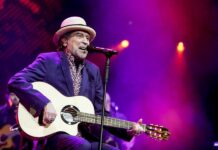 Sabina celebra 75 años volcado en su nuevo disco y en la incertidumbre sobre su futuro