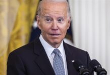 Biden da el visto bueno a la ley para desclasificar documentos sobre la covid