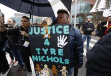 El Departamento de Justicia de Estados Unidos anunció este miércoles que revisará el uso de unidades policiales especiales, a raíz de la muerte el pasado enero del afroamericano Tyre Nichols por una paliza sufrida por parte de varios agentes.