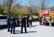 Las víctimas en tiroteo en Tennessee tenían entre 9 y 61 años La Policía ha identificado a las víctimas del tiroteo de este lunes en un colegio de Nashville, Tennessee, cuyas edades oscilan entre los 9 y los 61 años.